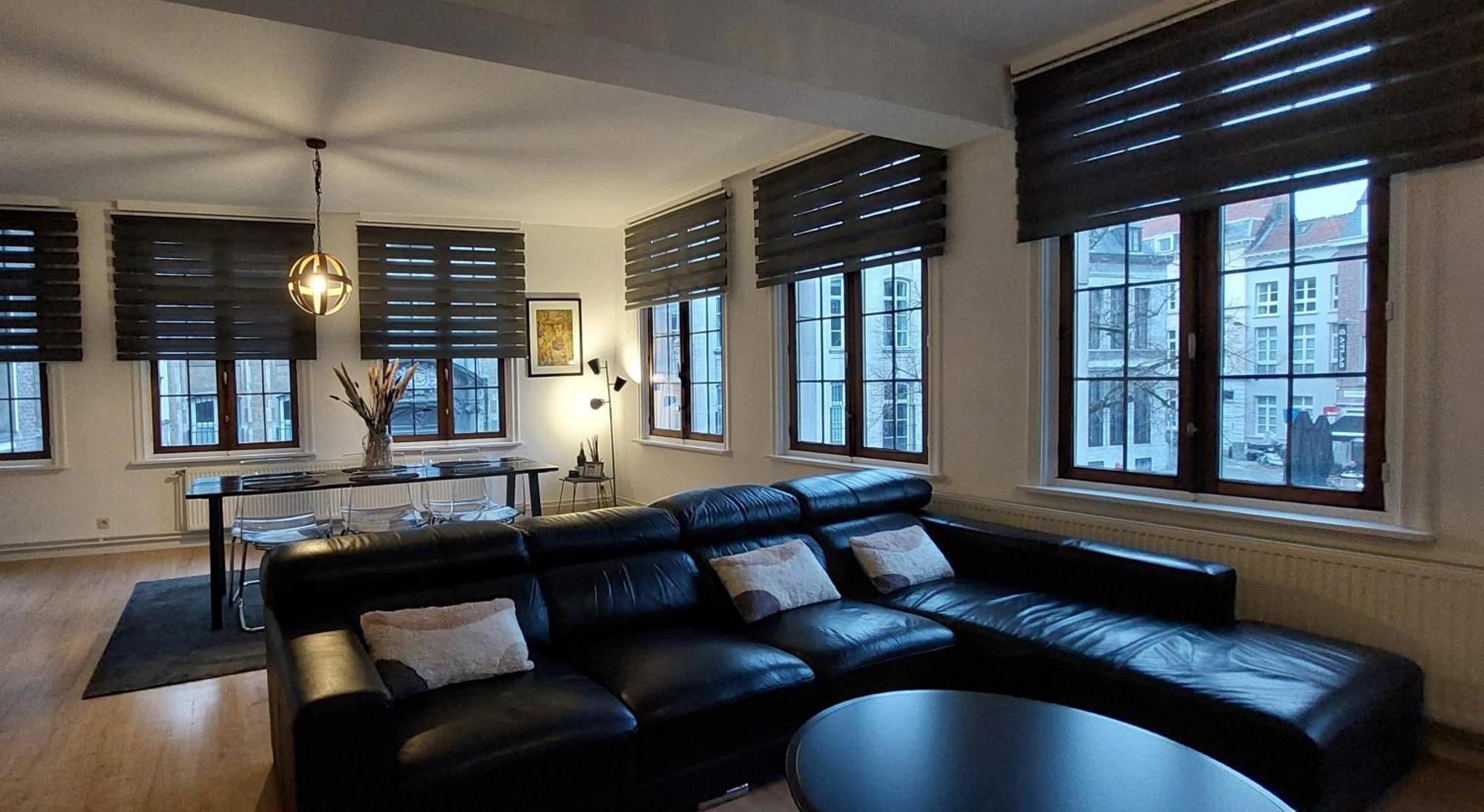 The View - Spacious 2 Bdr Appt In With View Anvers Dış mekan fotoğraf