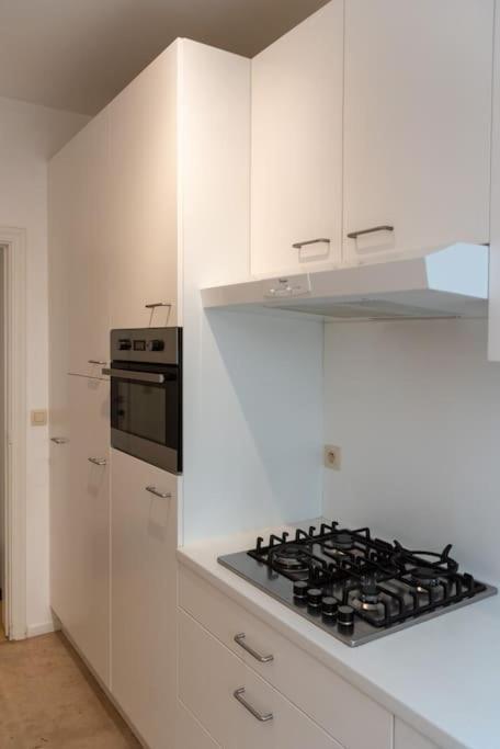 The View - Spacious 2 Bdr Appt In With View Anvers Dış mekan fotoğraf